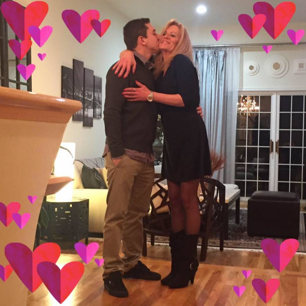 Meet your Posher, Carrie